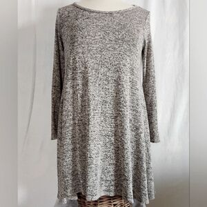 Women's French Atmosphere White & Grey Heathered Flowy Lightweight Knit Sweater